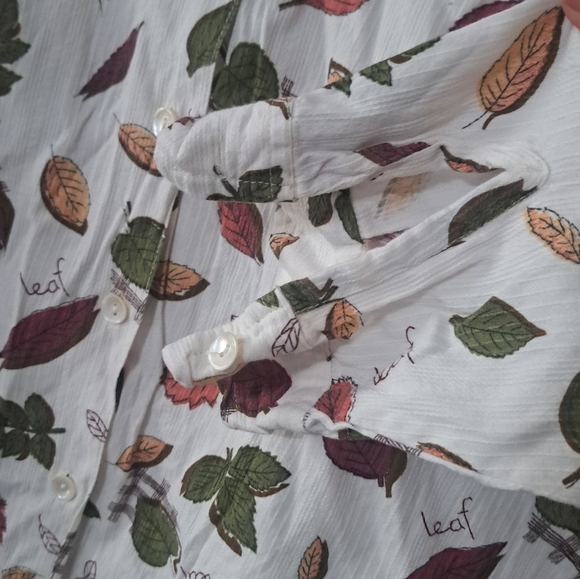 Erika & Co Vintage Falling Leafs Button Down Blouse - Picture 5 of 10
